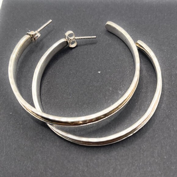 P2815 Silpada ENGLISH CHANNEL HOOP Earrings - Picture 1 of 3